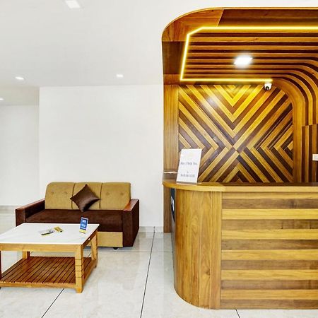 Pāppinisseri Hotel O Grand Parassini מראה חיצוני תמונה