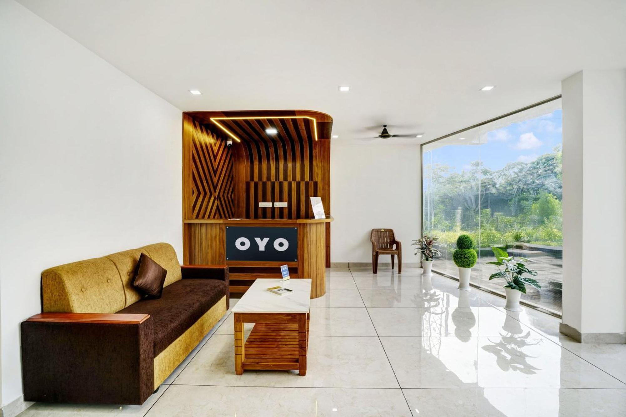 Pāppinisseri Hotel O Grand Parassini מראה חיצוני תמונה